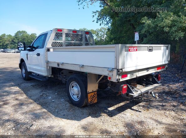 1FDBF2A68JEC26907 2018 FORD F-250 White Widok zestawu wskaźników