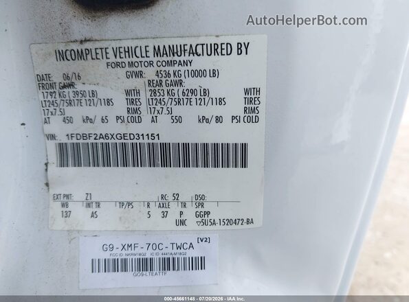 1FDBF2A6XGED31151 2016 FORD F-250 White Vista del compartimento del motor