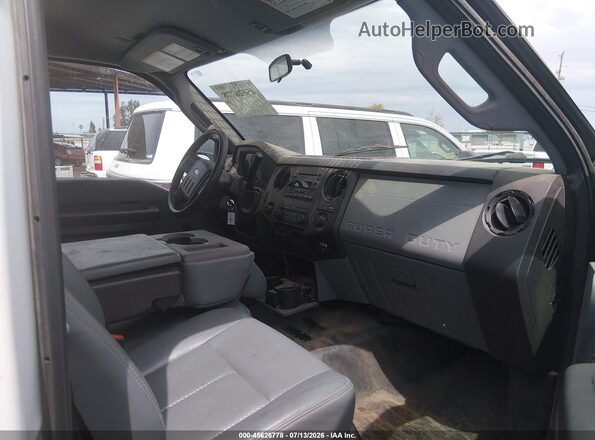 1FDBF2B64GED02517 2016 FORD F-250 White Front interior view