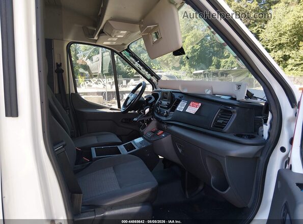 1FDBR1CG1MKB02569 2021 FORD TRANSIT-250 White Front interior view