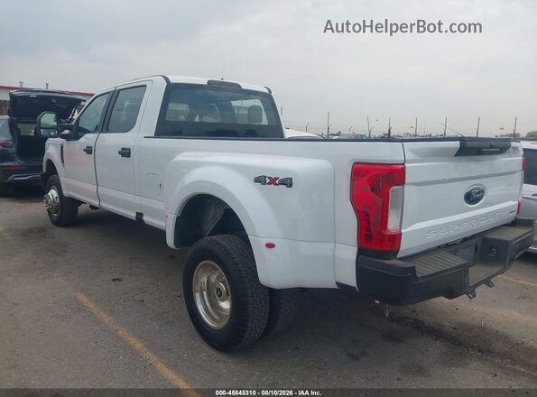 1FDWW3D64KEG56499 2019 FORD F-350 CREW CAB White 360 interior view