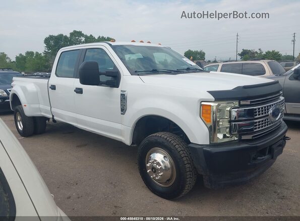 1FDWW3D64KEG56499 2019 FORD F-350 CREW CAB White Rear interior view