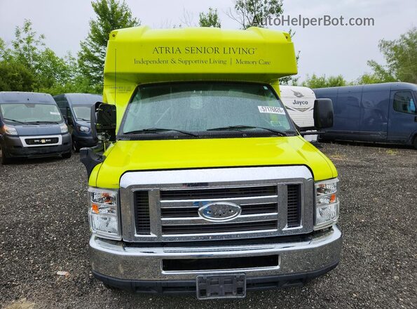 1FDXE4FS1HDC30033 2017 FORD E White Front view