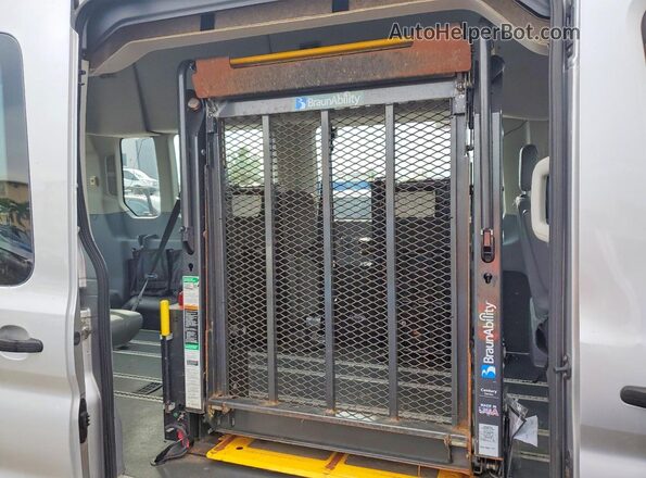 1FDZX2XM4GKB28582 2016 FORD TRANSIT Silver Вид задньої частини салону