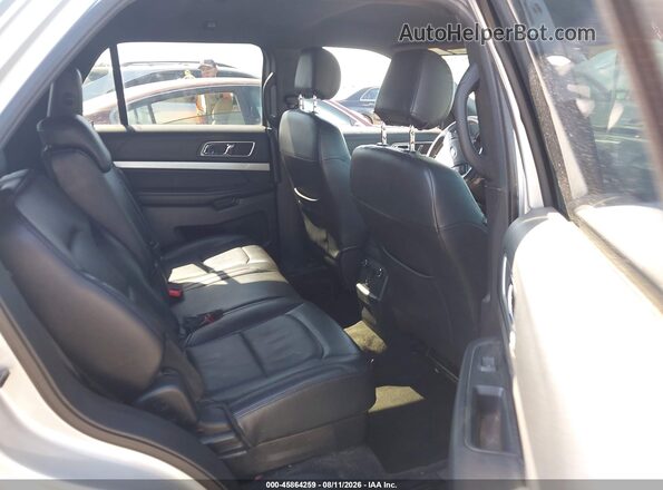 1FM5K7B80HGD43143 2017 FORD EXPLORER Silver Widok naklejki z numerem VIN