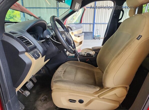 1FM5K7B81HGA54076 2017 FORD EXPLORER Красный Вид салона спереди