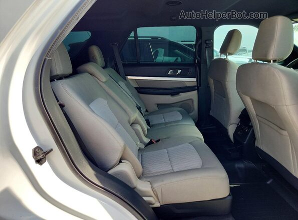 1FM5K7B83JGA67224 2018 FORD EXPLORER White Սալոնի հետևի տեսք