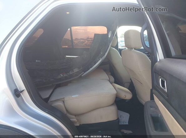 1FM5K7B8XHGA93653 2017 FORD EXPLORER Silver Вид наклейки з VIN-кодом