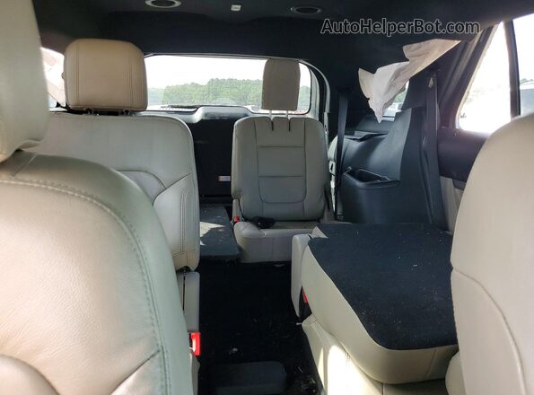 1FM5K7D80JGC80919 2018 FORD EXPLORER Silver Vista de los asientos traseros