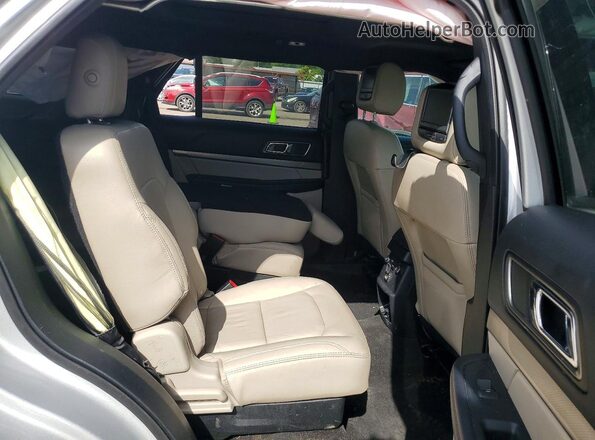 1FM5K7D80JGC80919 2018 FORD EXPLORER Silver Vista interior trasera