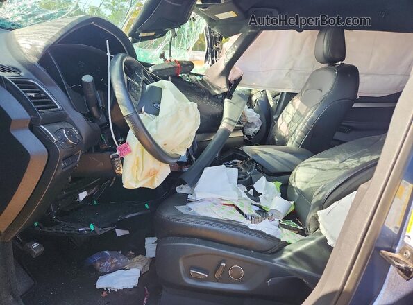 1FM5K7D81JGC05436 2018 FORD EXPLORER Blue Front interior view
