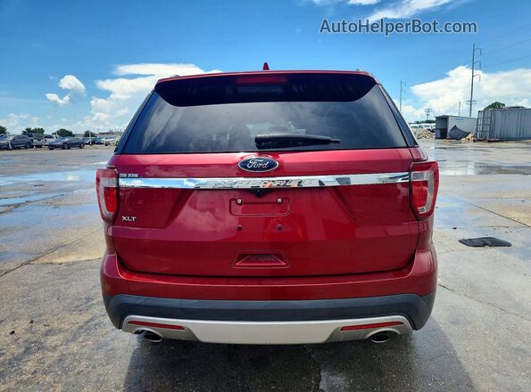 1FM5K7D82HGD95791 2017 FORD EXPLORER Красный Вид сзади