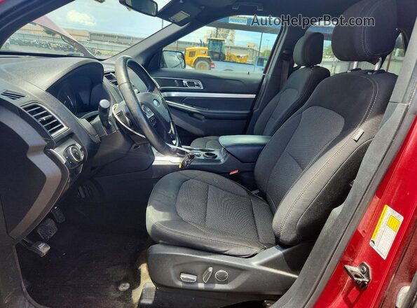 1FM5K7D82HGD95791 2017 FORD EXPLORER Красный Вид салона спереди