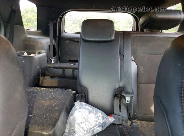 1FM5K7D82JGA96906 2018 FORD EXPLORER White Vista de los asientos traseros