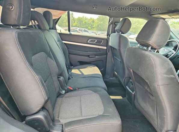 1FM5K7D84HGD02768 2017 FORD EXPLORER Black Vista interior trasera