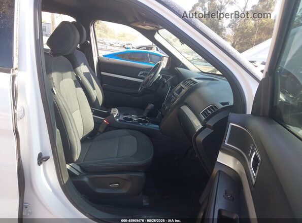 1FM5K7D84HGE24577 2017 FORD EXPLORER White Vista interior delantera