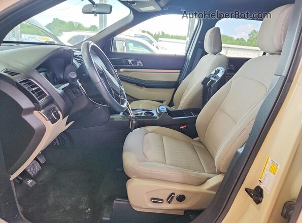 1FM5K7D86JGA52407 2018 FORD EXPLORER Бежевый Вид салона спереди