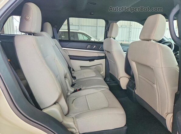 1FM5K7D86JGA52407 2018 FORD EXPLORER Бежевый Вид задней части салона