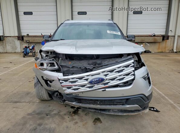 1FM5K7D86JGC32146 2018 FORD EXPLORER Silver Вид спереду