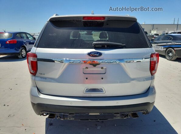 1FM5K7D87HGD78761 2017 FORD EXPLORER Silver Вид ззаду