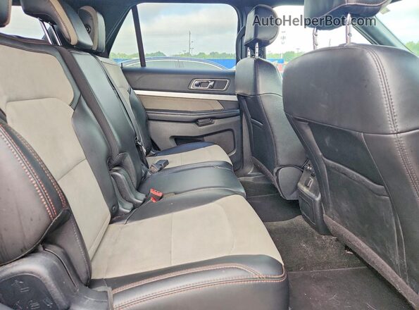 1FM5K7D88HGC75669 2017 FORD EXPLORER Gray უკანა სალონის ხედი