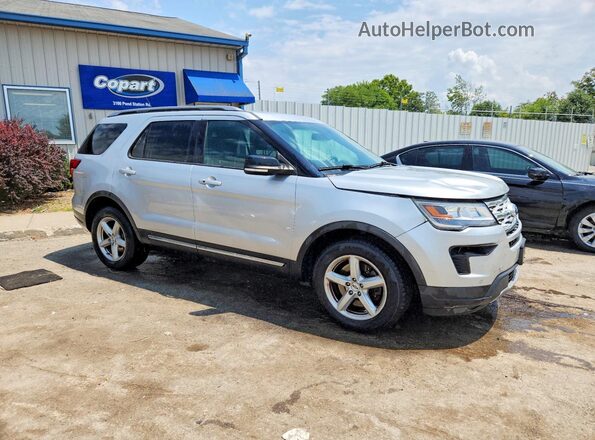 1FM5K7D88JGC25408 2018 FORD EXPLORER Silver Przód prawy