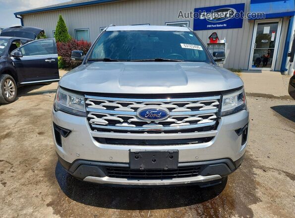 1FM5K7D88JGC25408 2018 FORD EXPLORER Silver Widok z przodu