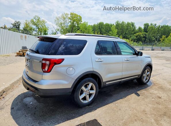 1FM5K7D88JGC25408 2018 FORD EXPLORER Silver Tył prawy