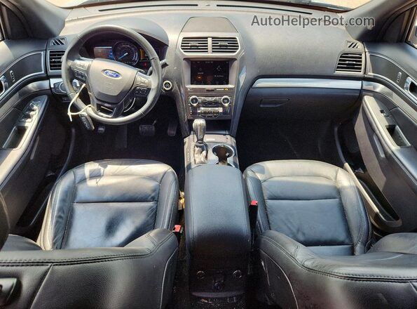 1FM5K7D88JGC25408 2018 FORD EXPLORER Silver Widok deski rozdzielczej