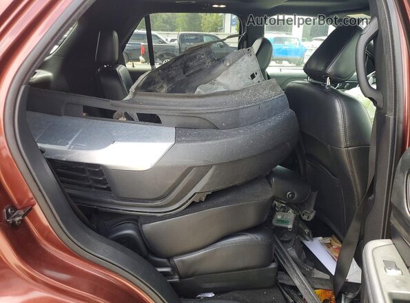 1FM5K7D88JGC47280 2018 FORD EXPLORER Коричневый Вид задней части салона