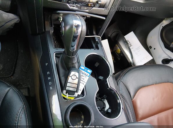 1FM5K7D89KGA60499 2019 FORD EXPLORER White Vista del salpicadero