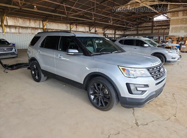 1FM5K7D8XHGE24695 2017 FORD EXPLORER Silver Front right
