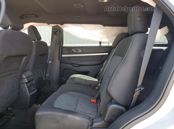 1FM5K7D8XJGA13593 2018 FORD EXPLORER Silver Вид задніх сидінь
