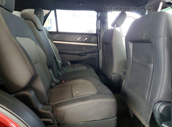 1FM5K7D8XJGA76225 2018 FORD EXPLORER Red Widok tylnych siedzeń