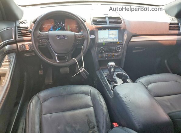 1FM5K7DH8JGC56853 2018 FORD EXPLORER Burgundy Vista del salpicadero