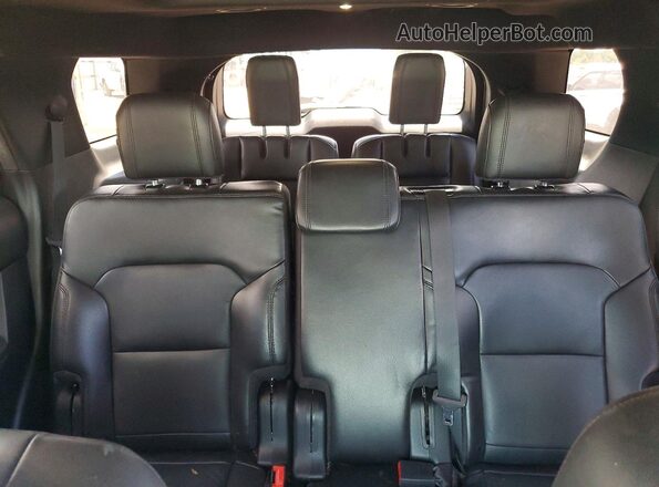 1FM5K7DH8JGC56853 2018 FORD EXPLORER Burgundy Vista de los asientos traseros