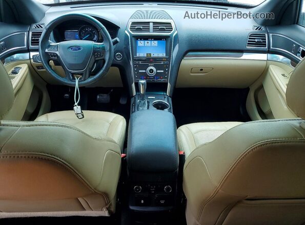 1FM5K7F88HGA46003 2017 FORD EXPLORER Silver Vista del salpicadero