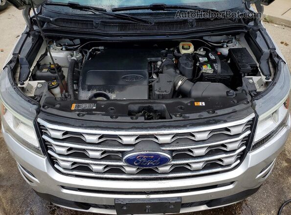 1FM5K7F88HGA46003 2017 FORD EXPLORER Silver Vista del compartimento del motor