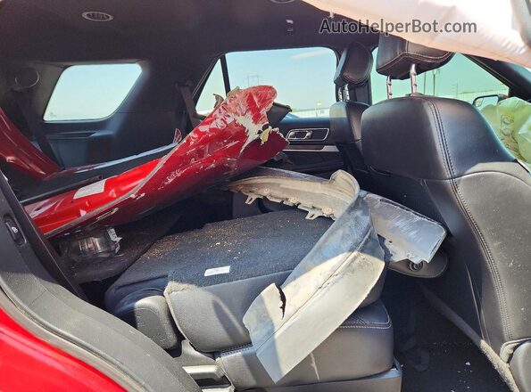 1FM5K7FH7GGB75686 2016 FORD EXPLORER Red Widok wnętrza z tyłu