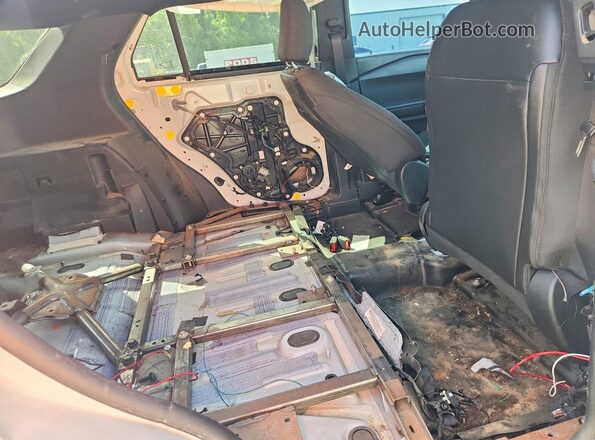 1FM5K8AB2PGA80980 2023 FORD EXPLORER White უკანა სავარძლების ხედი