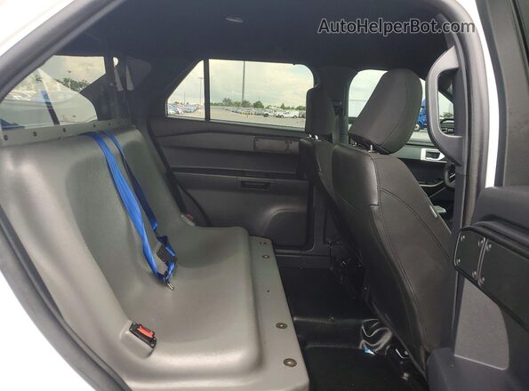 1FM5K8AB2SGA50824 2025 FORD EXPLORER White Vista de los asientos traseros