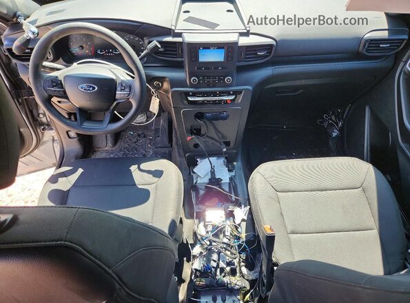 1FM5K8AB3RGA64337 2024 FORD EXPLORER Silver Vista del salpicadero