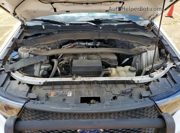 1FM5K8AB5LGC14391 2020 FORD EXPLORER White Rear interior view