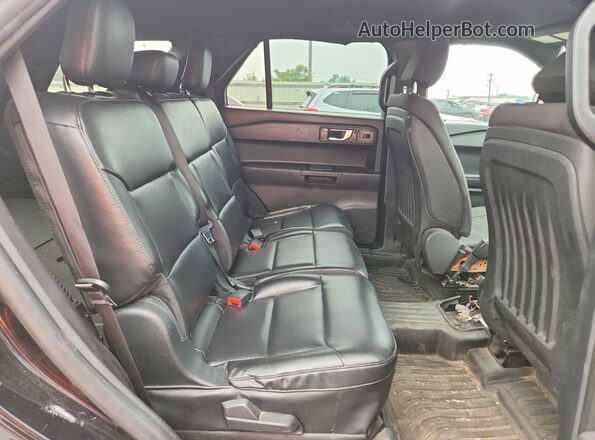 1FM5K8AB7LGA19232 2020 FORD EXPLORER Silver Widok wnętrza z tyłu