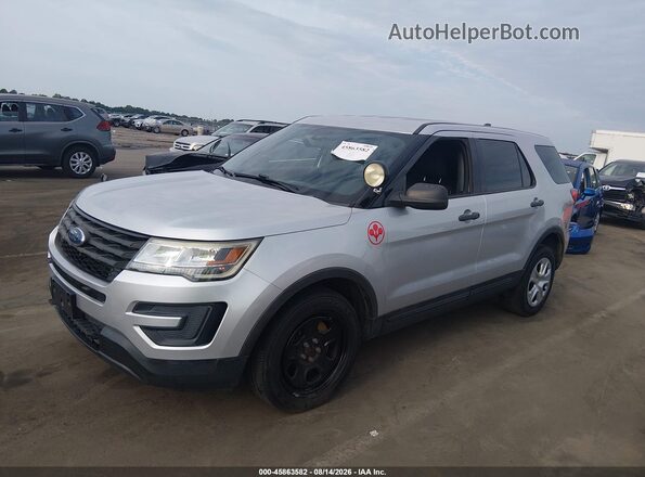 1FM5K8AR0JGC19315 2018 FORD POLICE INTERCEPTOR Silver Vista tres cuartos delantera izquierda