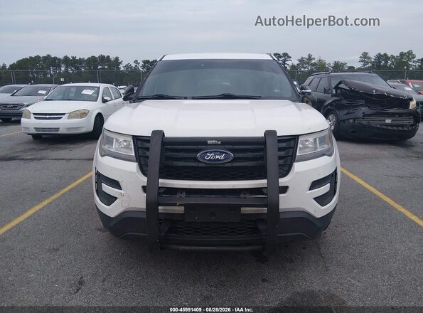 1FM5K8AR0JGC76789 2018 FORD POLICE INTERCEPTOR White Widok zestawu wskaźników