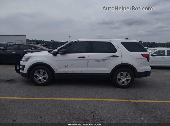 1FM5K8AR0JGC76789 2018 FORD POLICE INTERCEPTOR White Widok wnętrza 360 stopni