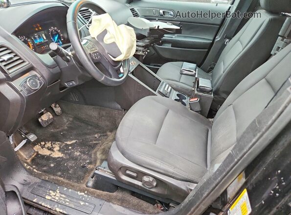 1FM5K8AR1HGD07140 2017 FORD EXPLORER Черный Вид салона спереди