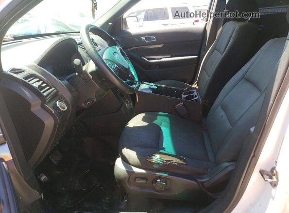 1FM5K8AR2GGA01479 2016 FORD EXPLORER White Widok wnętrza z przodu