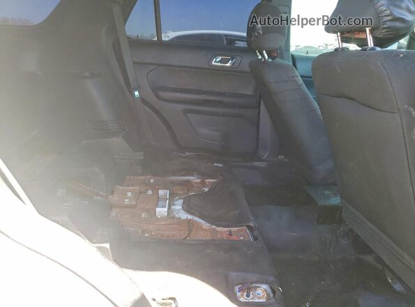 1FM5K8AR2GGA01479 2016 FORD EXPLORER White Widok tylnych siedzeń